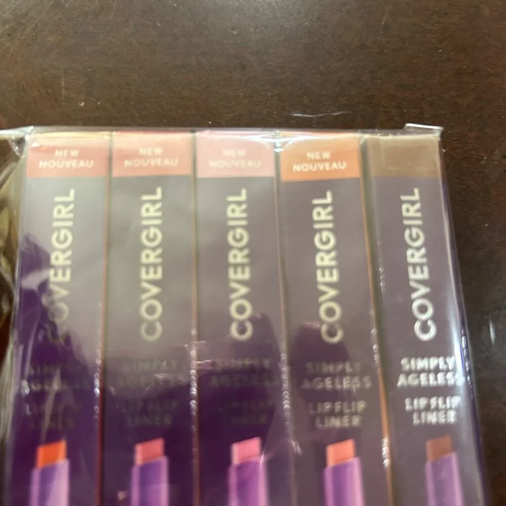 Covergirl Simply Ageless Liner Set Of 5 Red Rose Petal Coral Espresso New Sealed